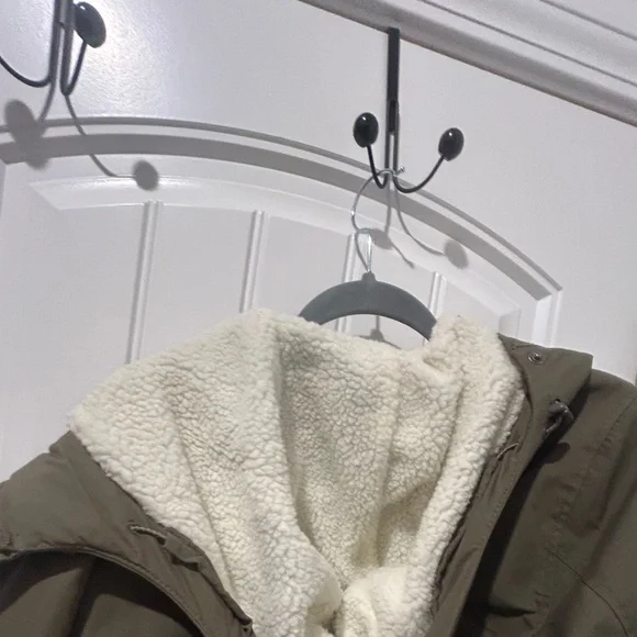 Fjallraven Women’s Greenland insulated hooded parka, Medium, Green - Picture 11 of 16